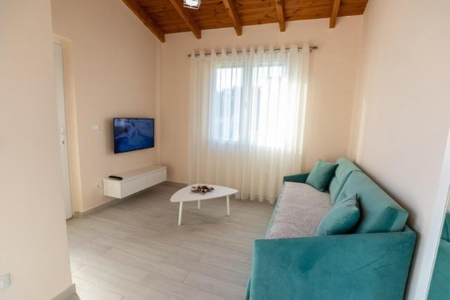 Llano * Vlorë